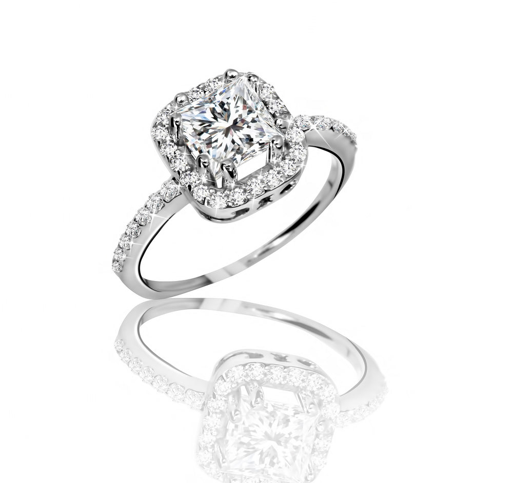 Cushion Diamond Engagement Ring set in White Gold